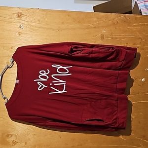 Be Kind Leo Rosi  top with pockets